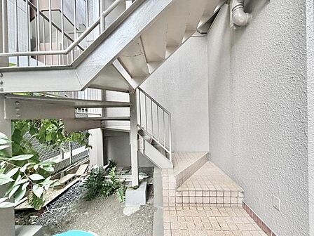 【エントランス】管理の行き届いたエントランスです。