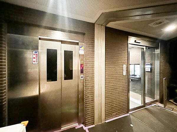 【エレベーター】　しっかりと管理が行き届いており、いつも共用部は綺麗に保たれています