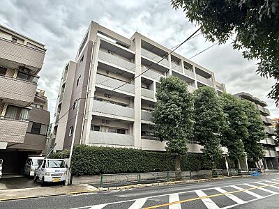 外観：【外観】重厚感のある佇まいが魅力です。