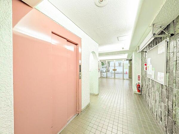 【エレベーター】　しっかりと管理が行き届いており、いつも共用部は綺麗に保たれています