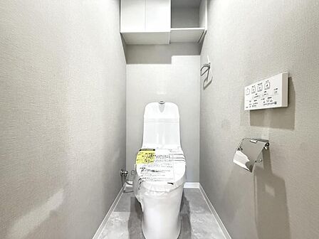 清潔感のあるシンプルで使いやすいトイレです。