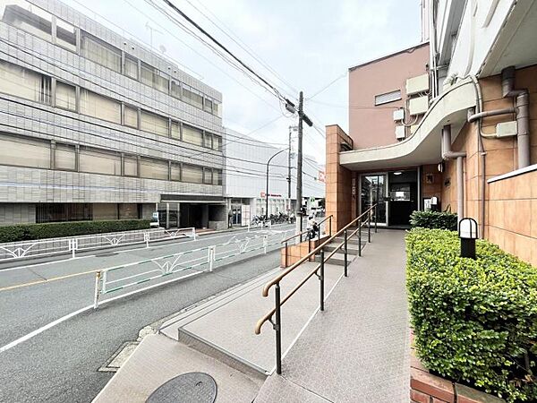 エントランスを拡大表示