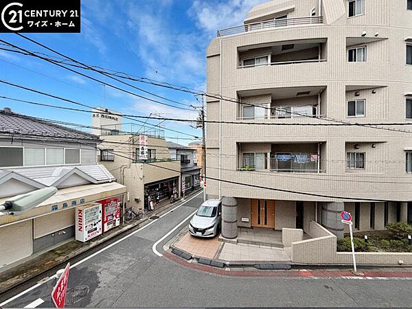 【眺望】　同じ風景が毎日365日、まったく違う顔を見せてくれる。爽快な風も毎日やさしく頬をなでてくれます。