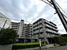 外観：【外観】モダンなデザインが際立つ外観。存在感と品格を兼ね備えたマンションです。