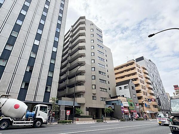 【外観】　清潔感のあるシンプルな外観が魅力的な物件です。