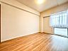 子供部屋：【洋室：6.3帖】　一日の疲れをいやしてくれる主寝室。時を忘れて過ごす場所として過ごせるお部屋です。