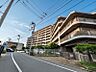 外観：【外観】陽光をたっぷりと取り込む明るい住空間。圧迫感がなく街並みに馴染む落ち着いた佇まい。