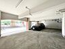 駐車場：【駐車場】ゆとりを持って駐車できる配置計画。