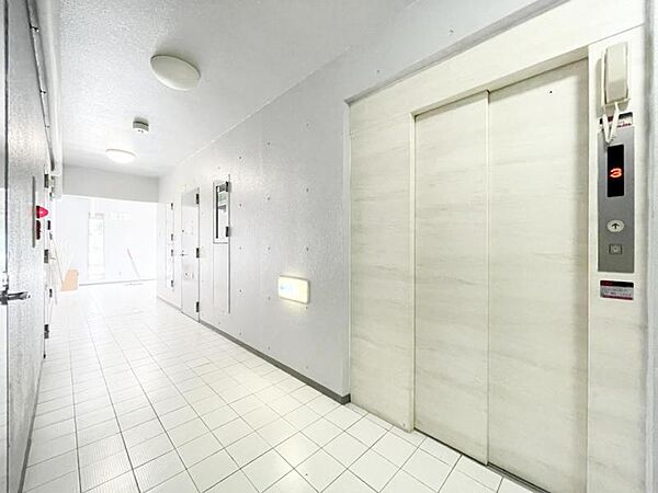 【エレベーター】　しっかりと管理が行き届いており、いつも共用部は綺麗に保たれています