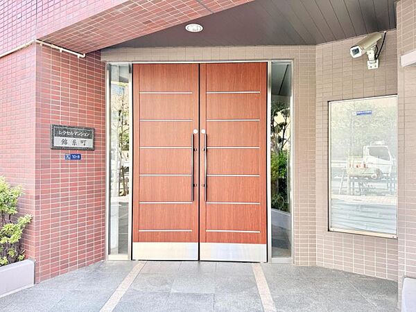 【エントランス】　