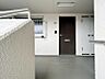 エントランス：【エントランス】綺麗に管理されているマンションです