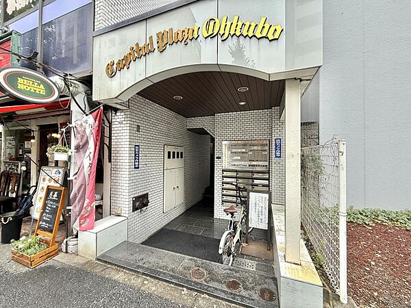 【エントランス】住まう方を優しく迎える空間。