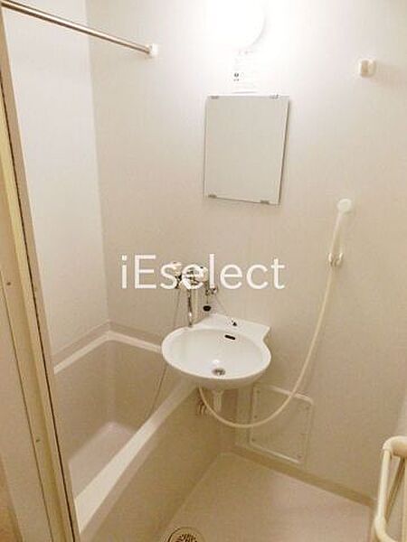 画像10:キレイなバスルーム。浴室乾燥付です。