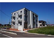 直江津駅より徒歩37分 3階 築12年3ヶ月の賃貸物件