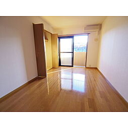 ガーデンハイム樗2番館 5階1Kのリビング/ダイニング