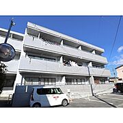 飯田駅よりバス5分 徒歩1分 3階 築37年11ヶ月の賃貸物件