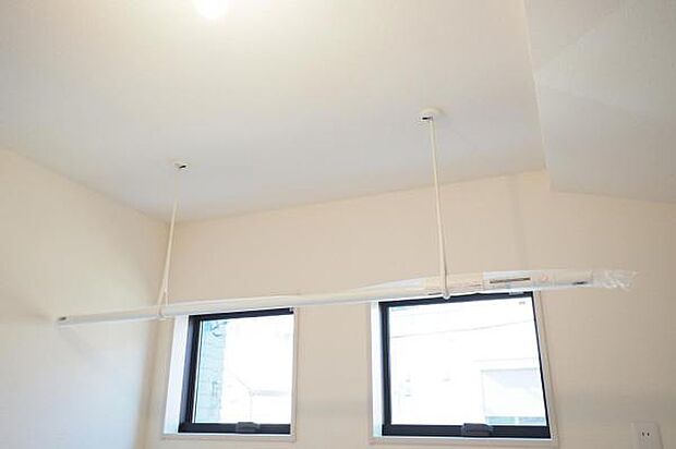 ■2F洋室4.5帖/室内物干し