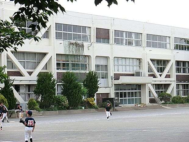 清瀬市立清瀬第七小学校(540m)