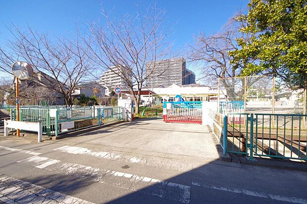 田無向ケ丘幼稚園（671m）