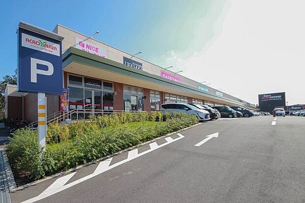 アクロスプラザ東久留米 徒歩28分。 2200m