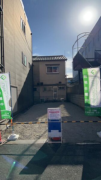 人通りの多いエリアです店舗にも最適です