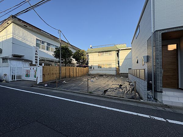 前面道路を含む現地写真