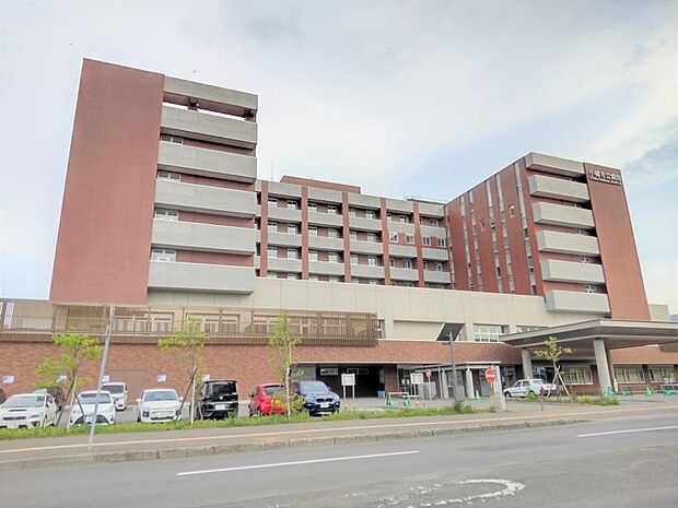 小樽市立病院様まで400m徒歩5分。病院が近いともしもの時にも安心ですね。