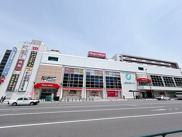 【周辺環境】『長崎屋 小樽店』まで約1.2ｋｍ、徒歩約15分。 1200m