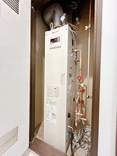 【リフォーム済】灯油ボイラーです。新品交換しました。消耗品ですので、新品交換されていると嬉しいですね。
