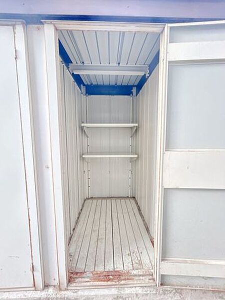 【リフォーム済】トランクルームです。クリーニングを行いました。