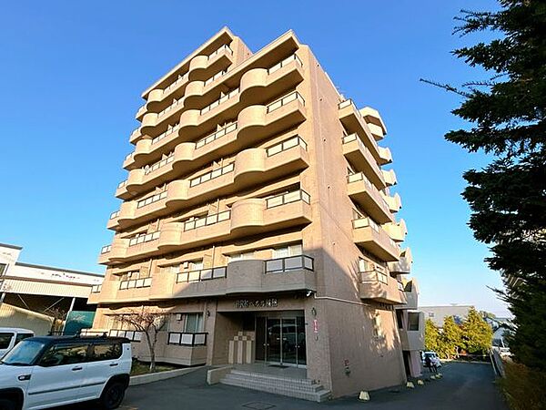 【外観】価格には消費税、リフォーム費用を含みます。リフォーム中でもご案内可能。内覧希望の方はお電話ください。