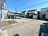 駐車場：【リフォーム後】駐車場です。庭を解体して現状2台、駐車可能です。融雪槽があるので、雪かきが楽になりますね。