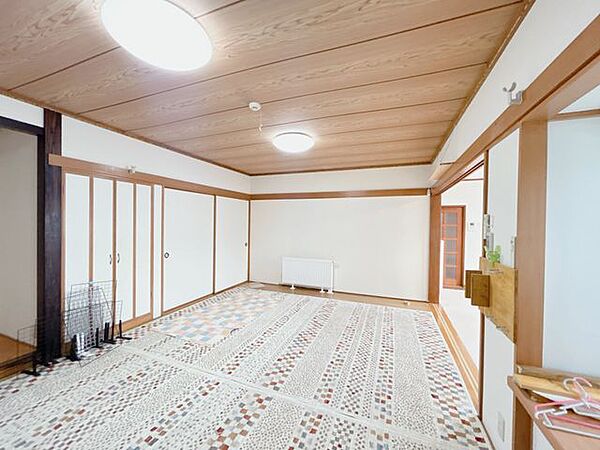 【現況販売】1階西側洋室12帖です。