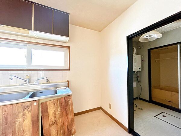 detached 北海道千歳市弥生3丁目11-2
地図を見る