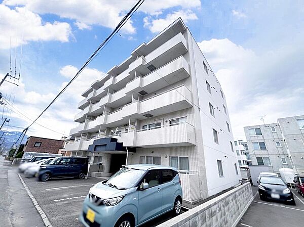 detached 北海道札幌市白石区北郷一条１丁目５番１３号