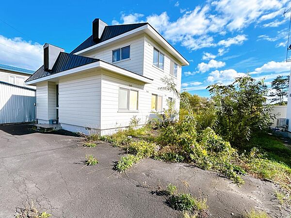 detached 北海道札幌市白石区北郷一条１丁目５番１３号