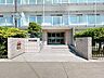 その他：【建物外観】建物入口玄関部分は綺麗に管理されています。夜間はオートロックに代わります。