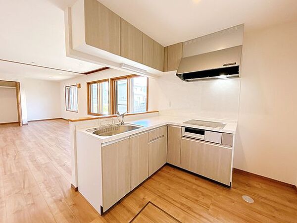 【リフォーム済　調理設備】キッチン移設とともに新品交換しました。