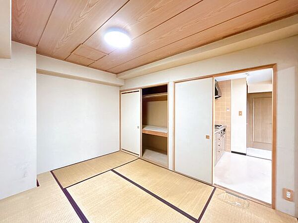 【現況＿東側和室】東側和室の写真です。