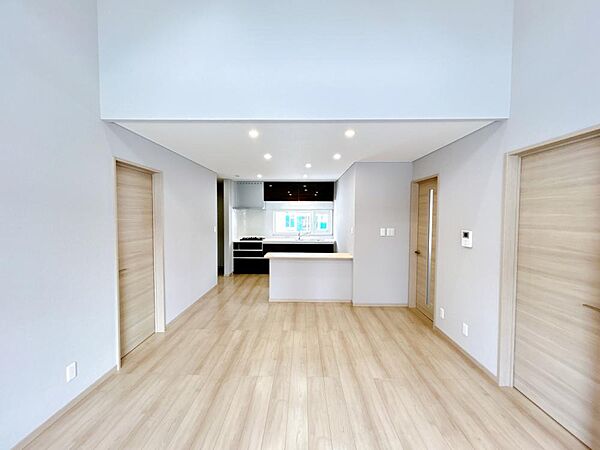 detached 北海道岩見沢市七条西19丁目1-14
地図を見る