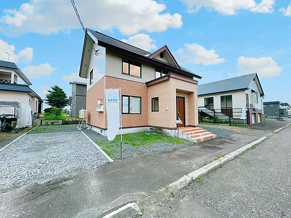 detached 北海道岩見沢市南町八条２丁目２番１２