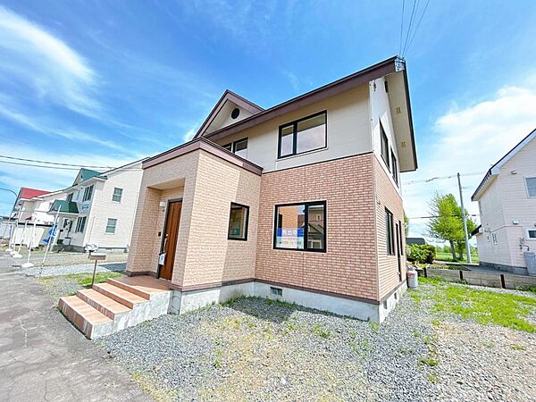 detached 北海道岩見沢市南町八条２丁目２番１２