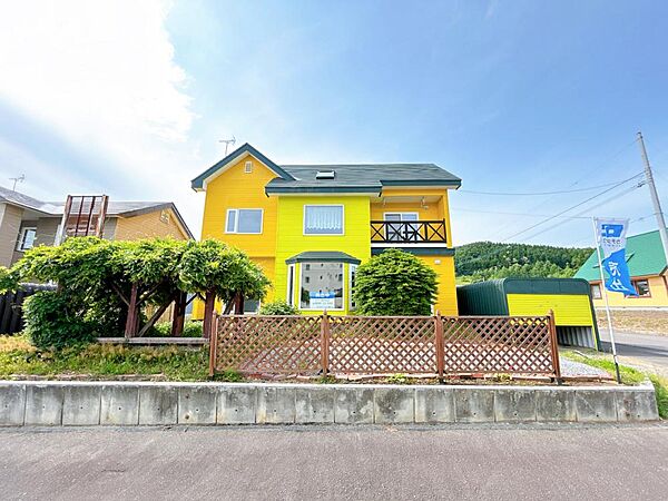detached 北海道三笠市美園町70-49
地図を見る