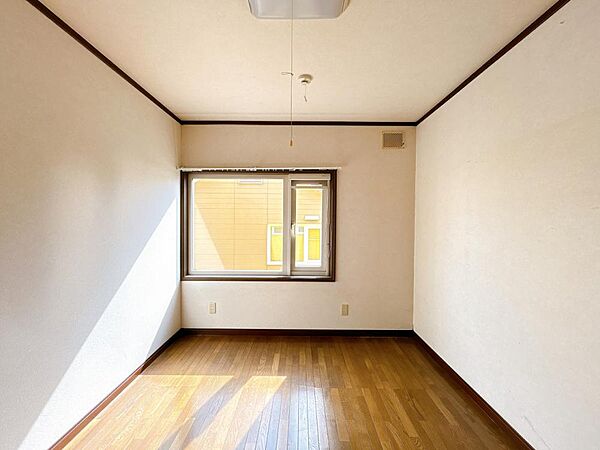detached 北海道三笠市美園町70-49
地図を見る