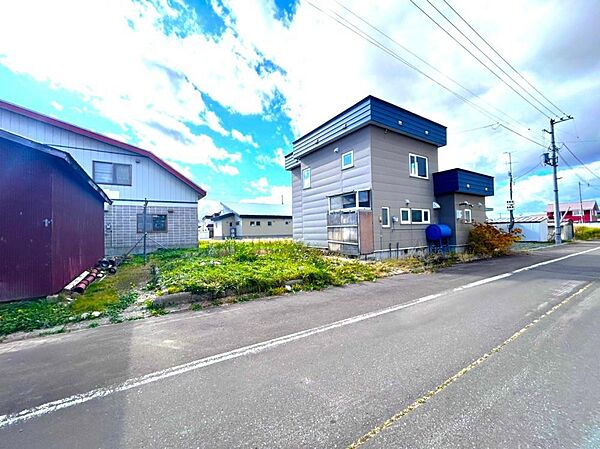 detached 北海道名寄市風連町仲町205-1
地図を見る