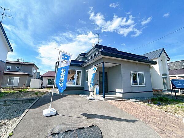 detached 北海道上川郡東神楽町ひじり野北二条4丁目3-11
地図を見る
