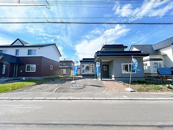 detached 北海道上川郡東神楽町ひじり野北二条4丁目3-11
地図を見る