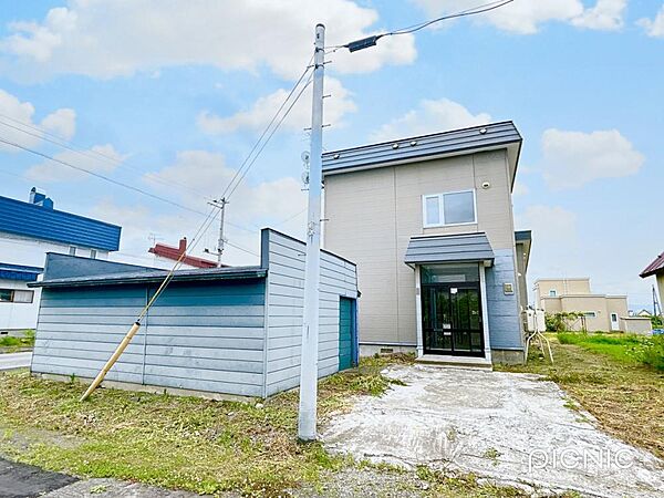 detached 北海道名寄市東六条南1丁目57-54
地図を見る