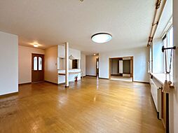 名寄市西十二条南4丁目　戸建て 6LDKのリビング/ダイニング