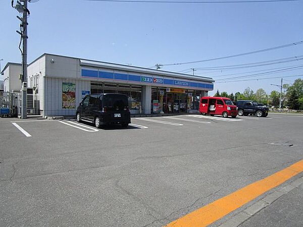 ローソン　永山十八丁目店　 【コンビニ】最寄りのコンビニはローソン旭川永山18丁目店です。こちらまで約500ｍ（徒歩約7分）です。
